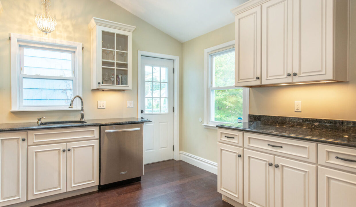 B14E82DD-039C-4EAD-BB09-3841803F44F4