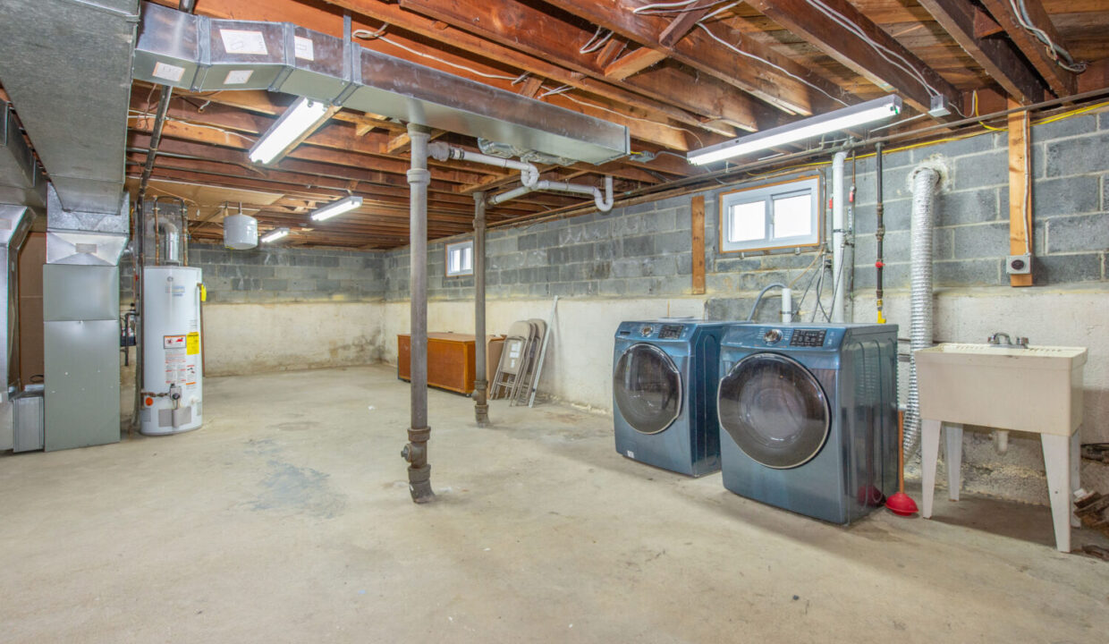 CCD75D24-1850-414F-81FB-2B716ED56798