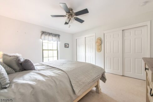 181 Long Hill Rd 11-16 13