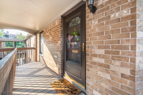 181 Long Hill Rd 11-16 17