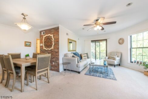 181 Long Hill Rd 11-16 2