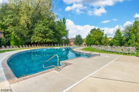 181 Long Hill Rd 11-16 23