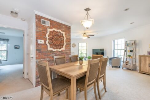 181 Long Hill Rd 11-16 6
