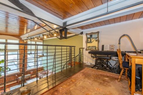 262 Main St 12
