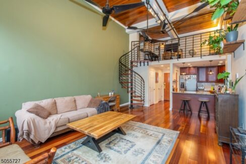 262 Main St 15
