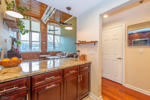 262 Main St 4