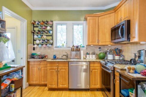294 Paterson Ave 11