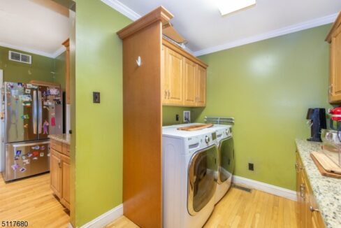 294 Paterson Ave 14