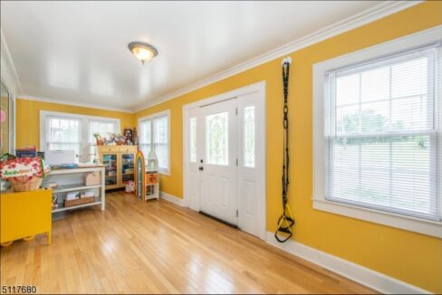 294 Paterson Ave 19