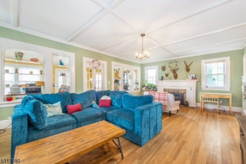 294 Paterson Ave 4