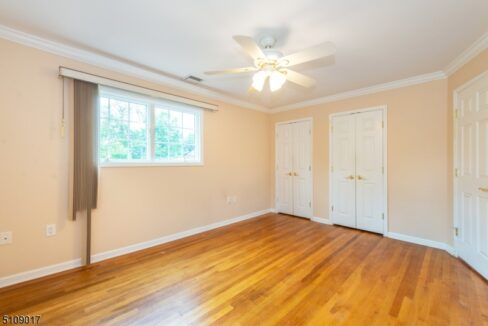 3 Meadow Dr 12