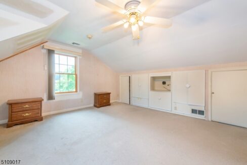3 Meadow Dr 16