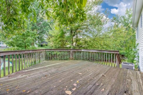 3 Meadow Dr 19