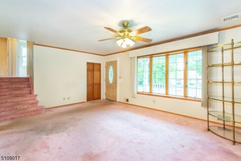 3 Meadow Dr 4