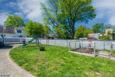 31 Sindle Ave 19