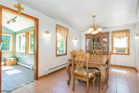 81 longhill 9