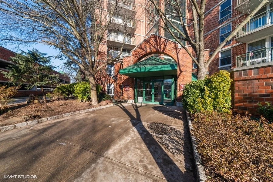 300 Main St Unit 806 Little Falls