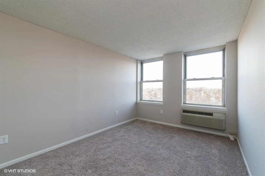 20_300MAINST_Unit806_2020_LowRes