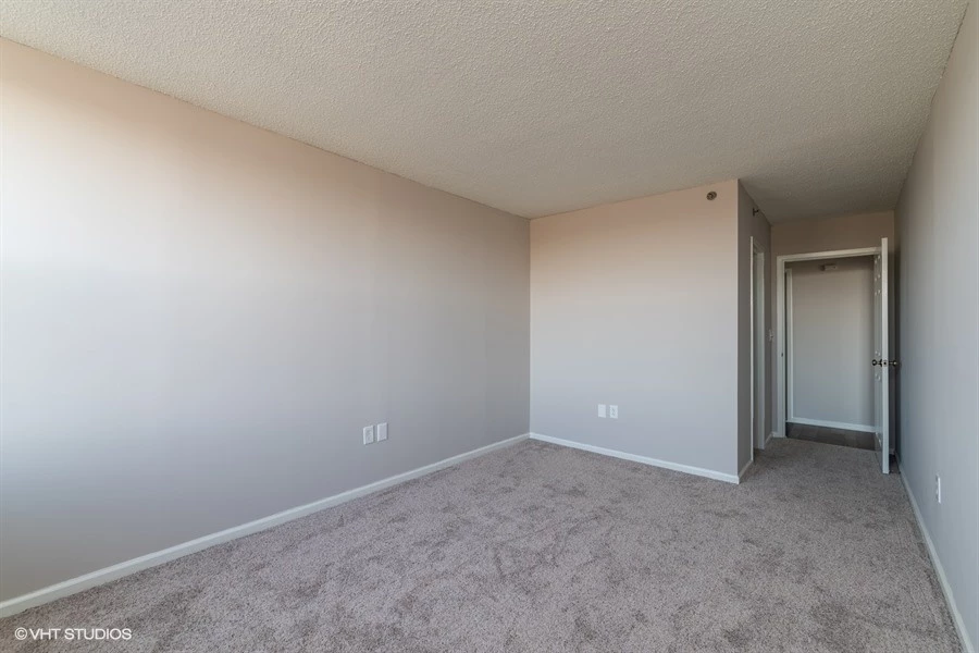 21_300MAINST_Unit806_2021_LowRes