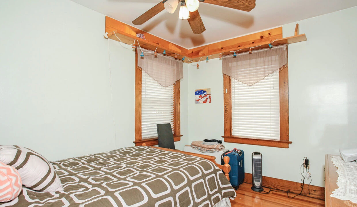 209 Stevens Ave Cedar Grove, NJ