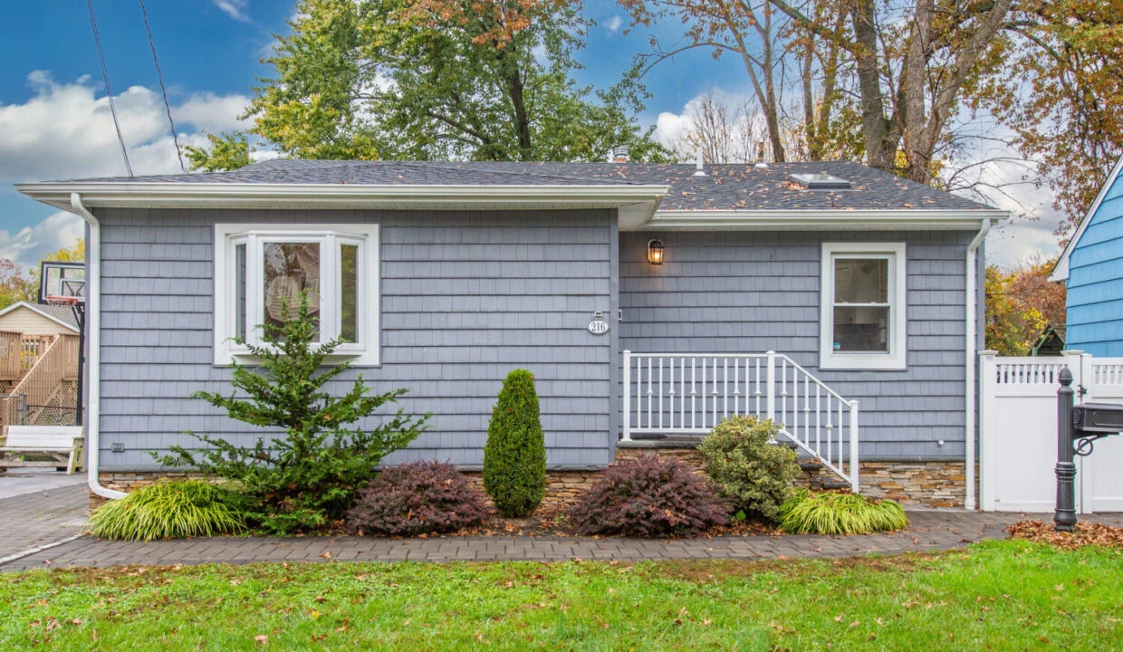 DBB80D89-2B2D-4C05-8925-3D4D5F7B6A4F