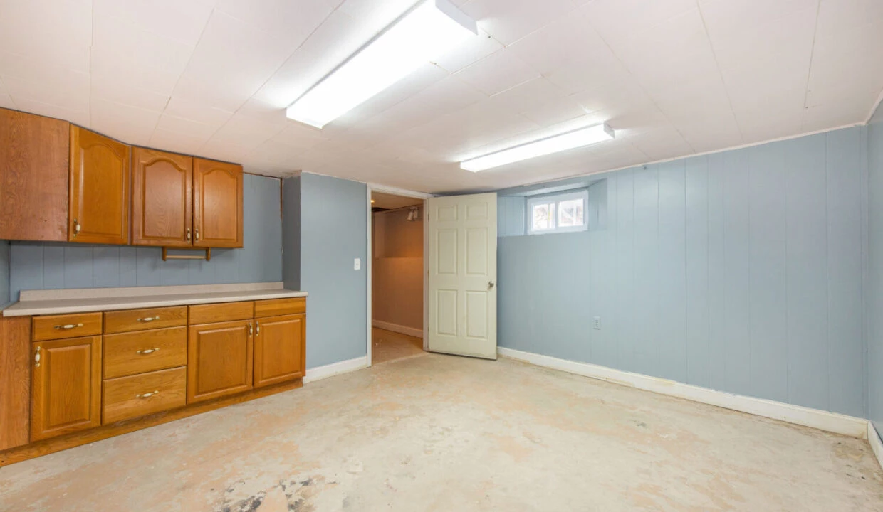 FDE23D3B-F17E-4AC2-873E-12B9A2B3137B