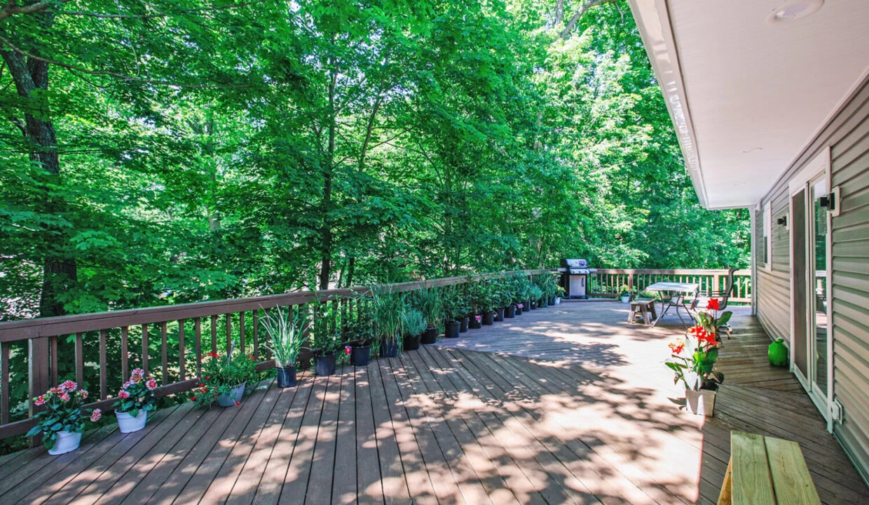 9 Wenonah Ct Hewitt, NJ (Exterior)