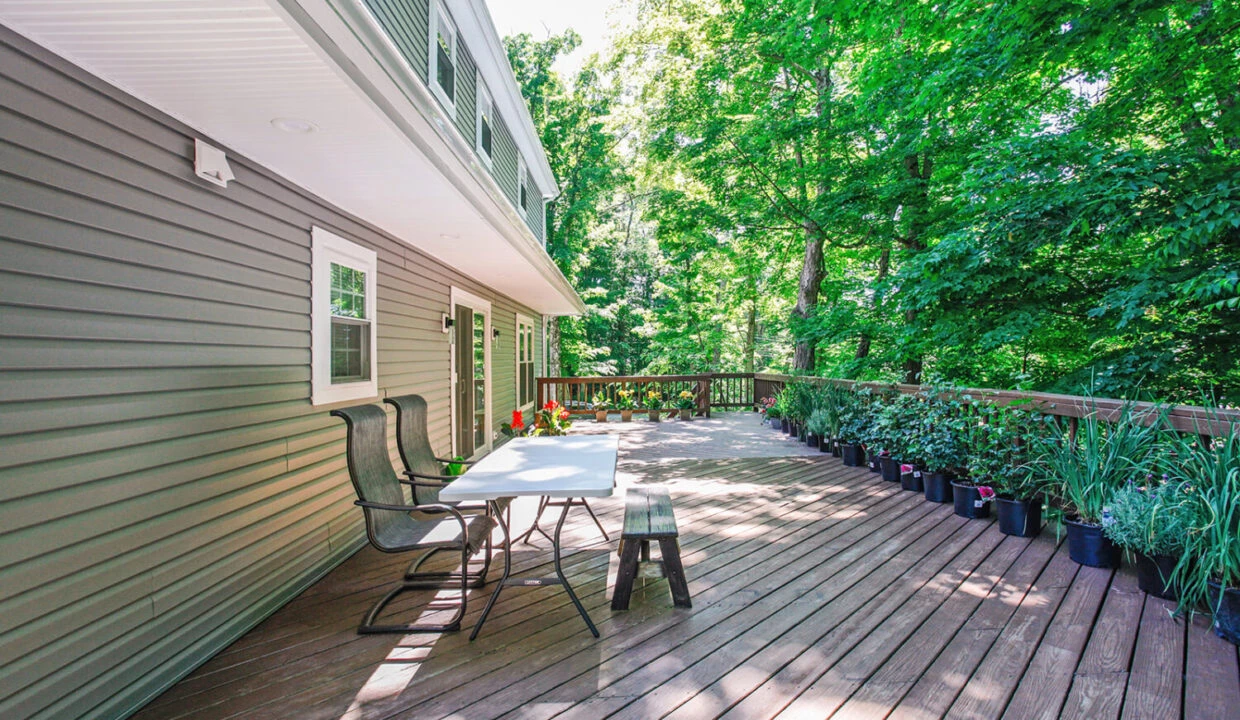 9 Wenonah Ct Hewitt, NJ (Exterior)