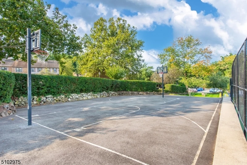 181 Long Hill Rd 11-16 19