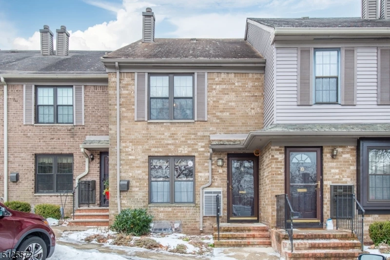 181 Long Hill Rd R9 1