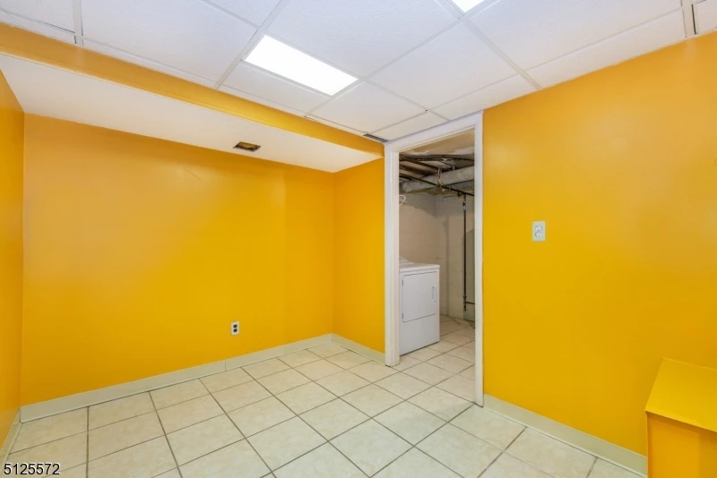 181 Long Hill Rd R9 22