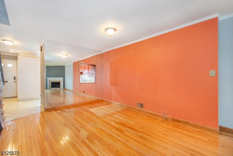 181 Long Hill Rd R9 9